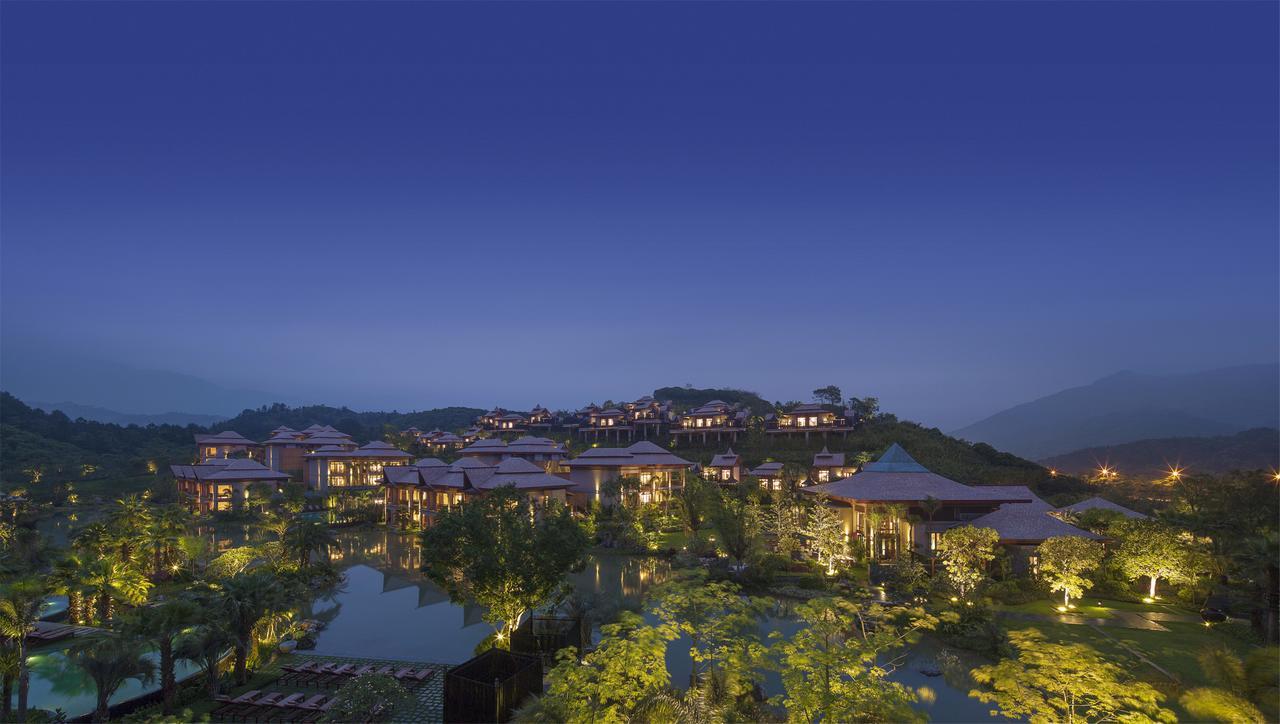 Dusit Devarana Hot Springs & Spa 広州 エクステリア 写真